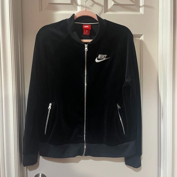 Nike Black Velour Track Sports Zip Up Jacket Womens Athleisure Streetwear Medium - Picture 1 of 9